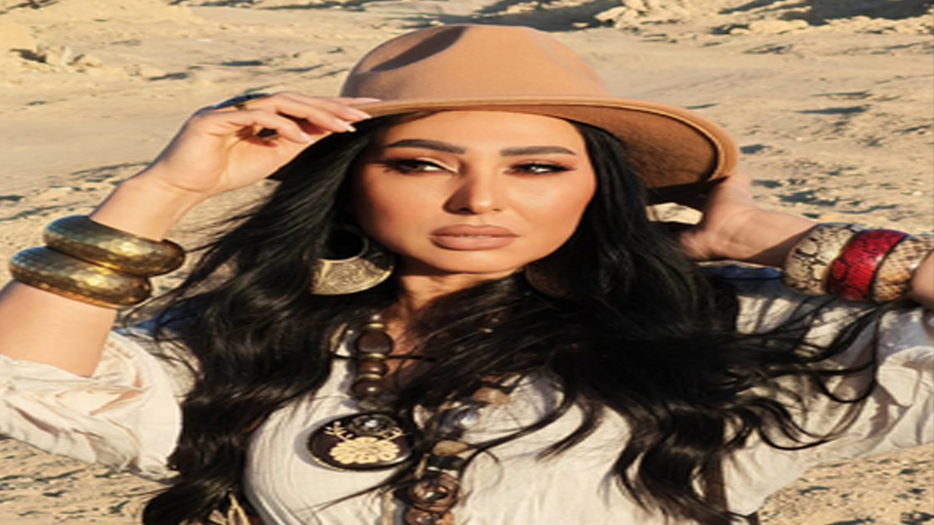 الفنانة رحاب الجمل وآخر أخبارها الفنية