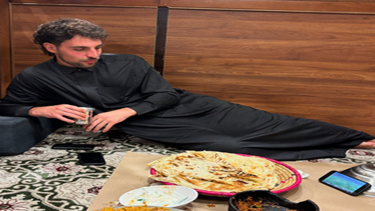 سانت ليفانت لا ينسى اصوله الفلسطينية