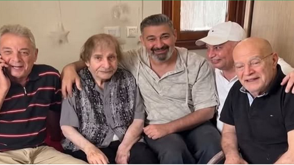 دار المسنين.. ياسر جلال ومحمود حميدة في زيارة للفنانين محيي إسماعيل ونبيل نور الدين