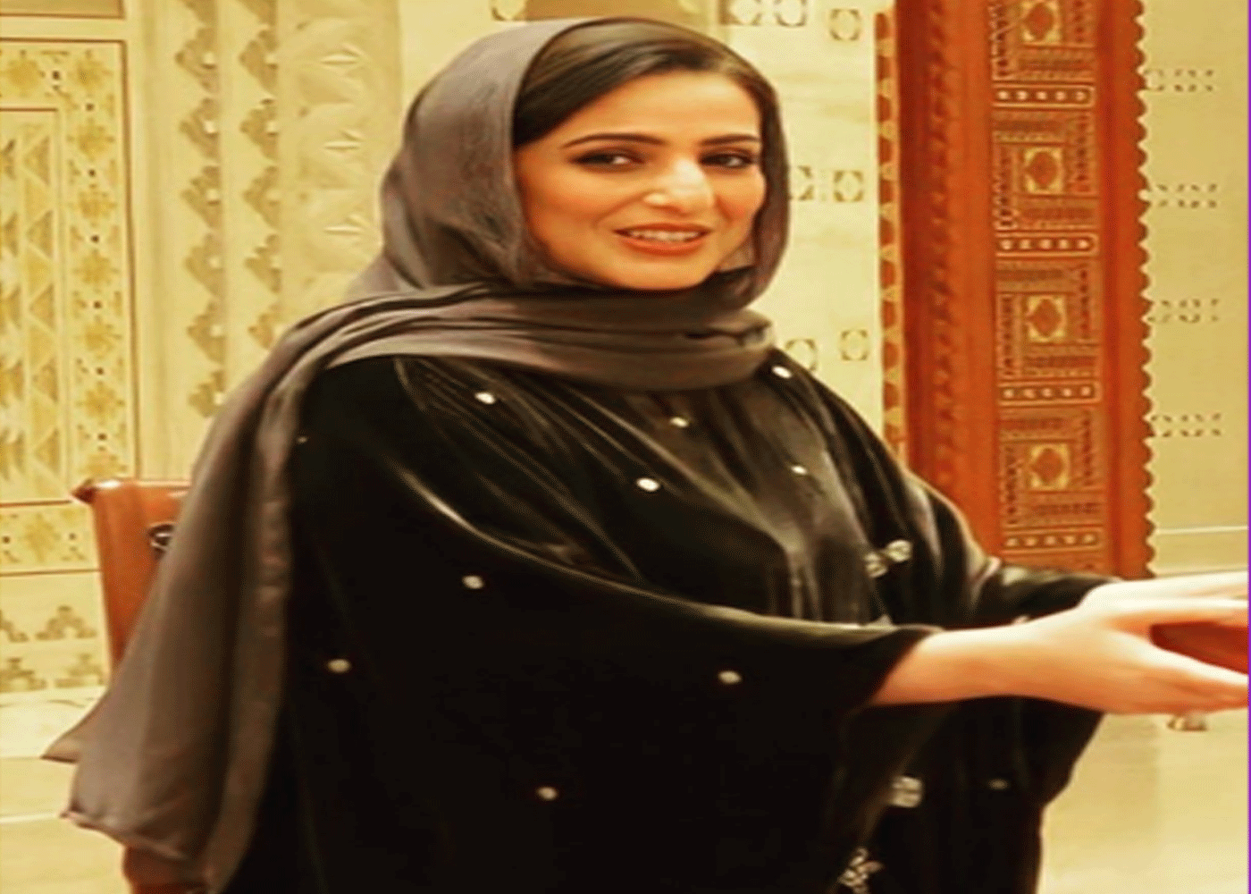 السيدة الجليلة تهنئ المتفوقين في دبلوم التعليم العام 1 السيدة الجليلة عهد البوسعيدية