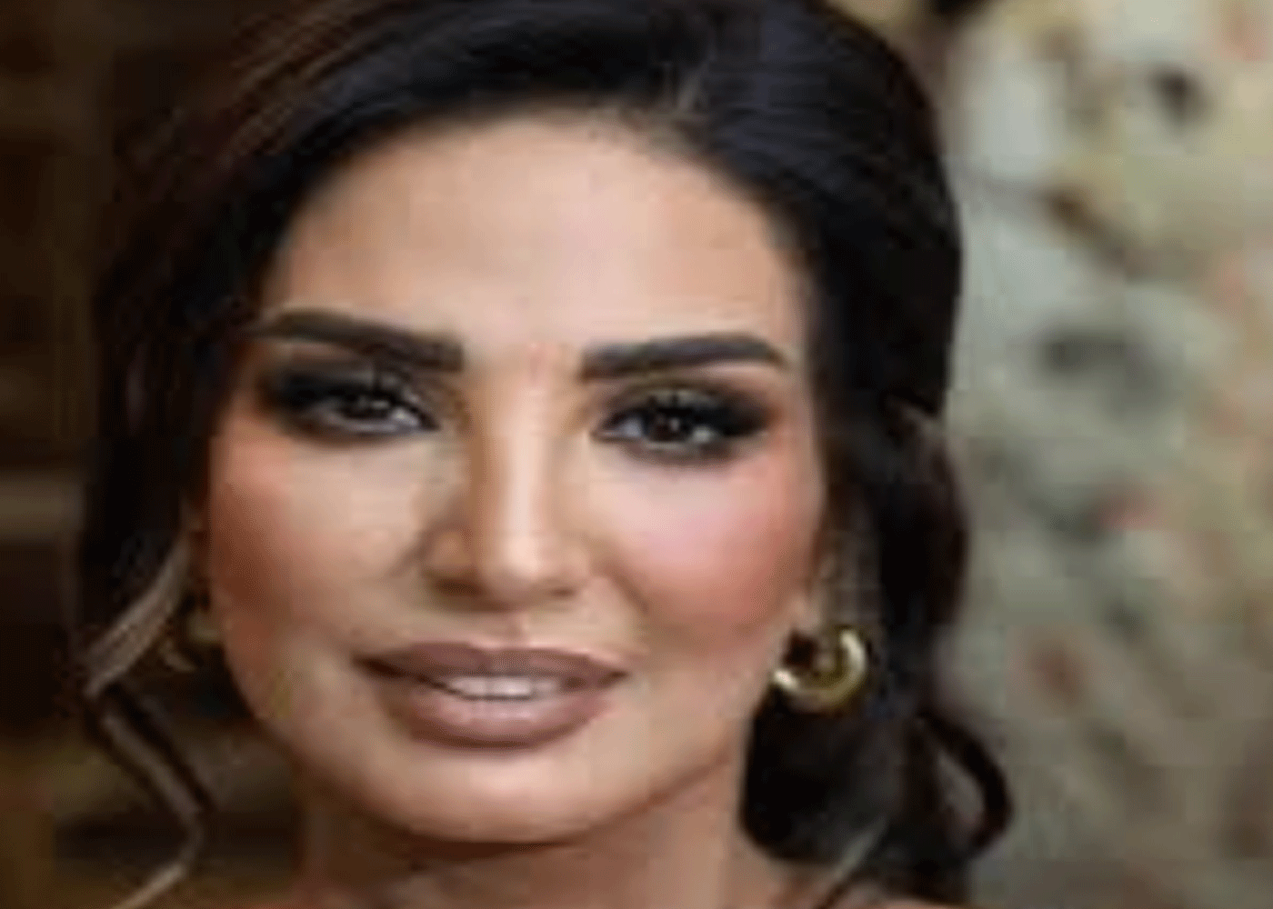 بالفيديو الفنانة أمل رزق تبكي لتعرضها للسرقة 3 مرات في عشرة أيام خارج مصر 2 الفنانة أمل رزق