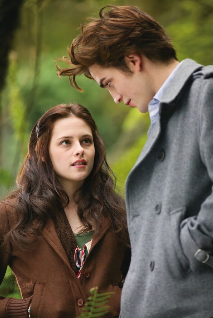 ملخص سلسلة فيلم twilight 2 بيلا وادوارد