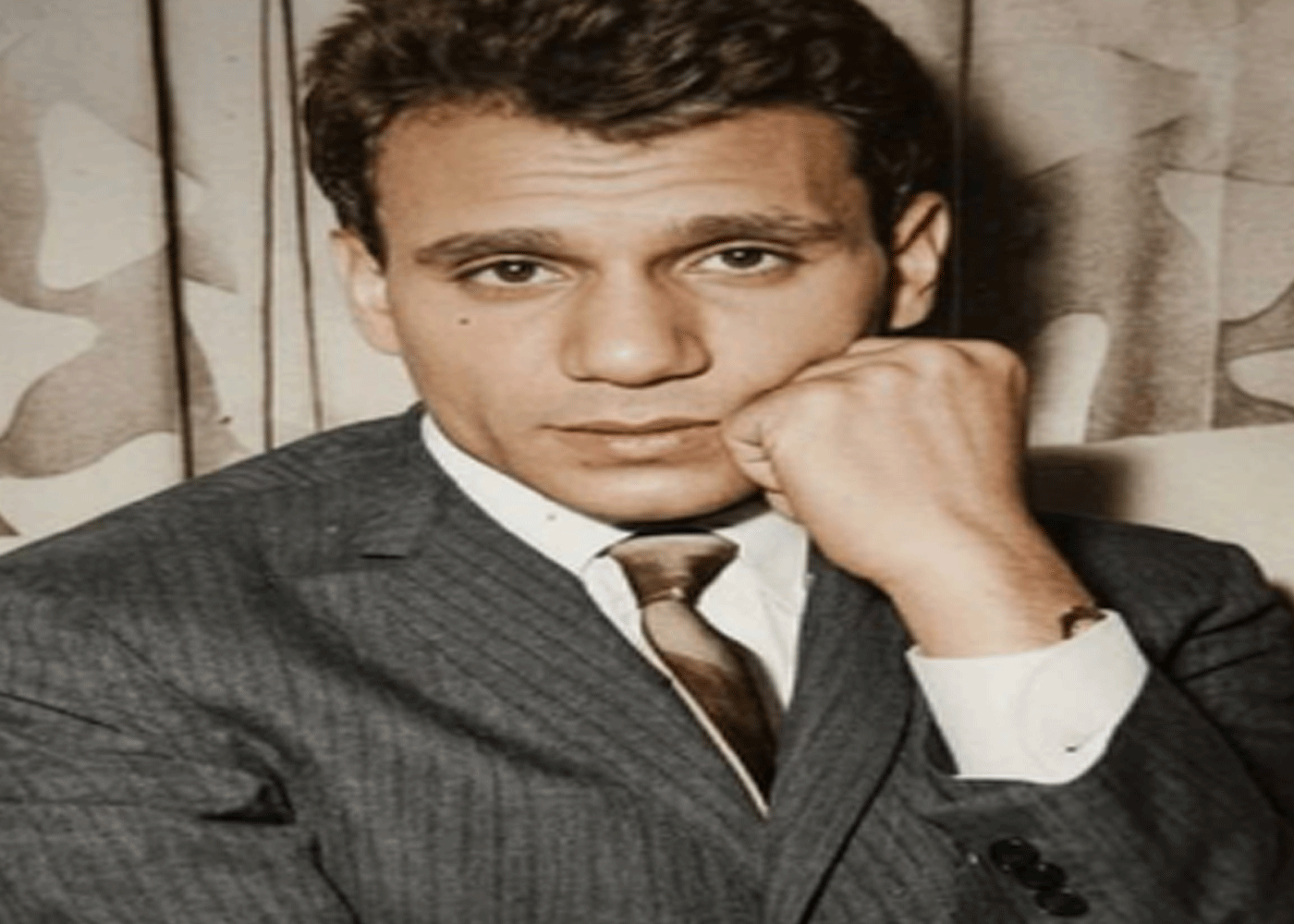بسبب صورة على سرير عبد الحليم حافظ تم إغلاق منزله عن الزيارة 3 عبد الحليم حافظ